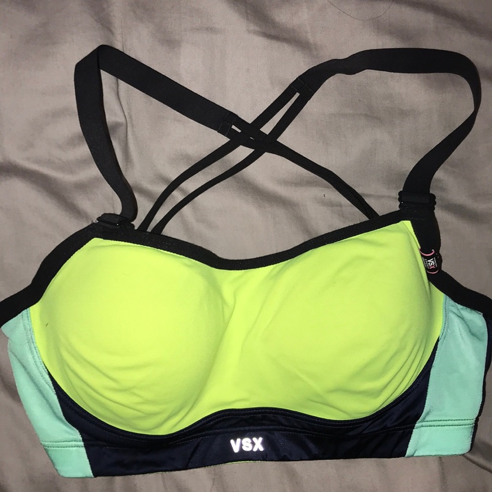 Victoria secret sport 32D sports bra